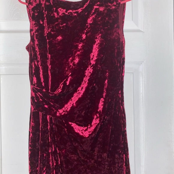 Red velvet maxi dress - Picture 2 of 7